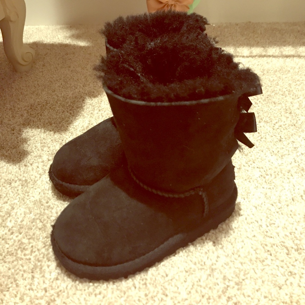 UGG Kids Size 8